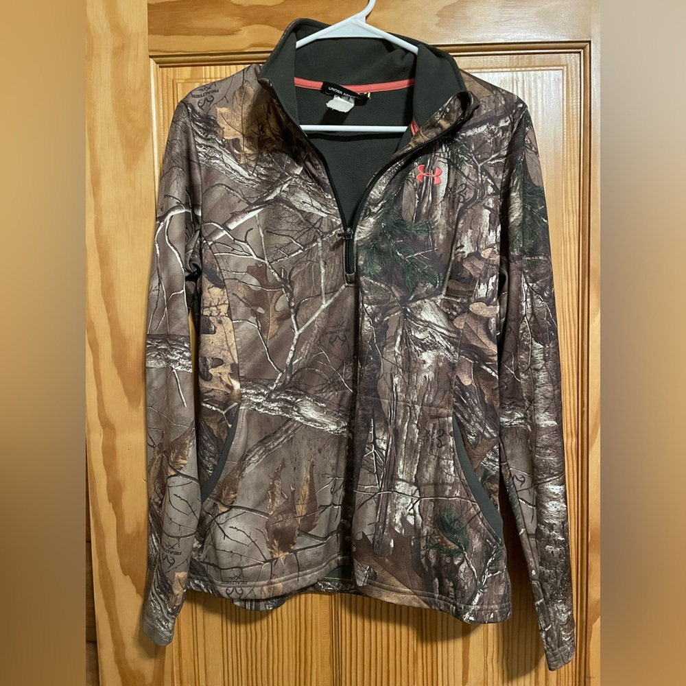 Women’s Under Armour Sweatshirt